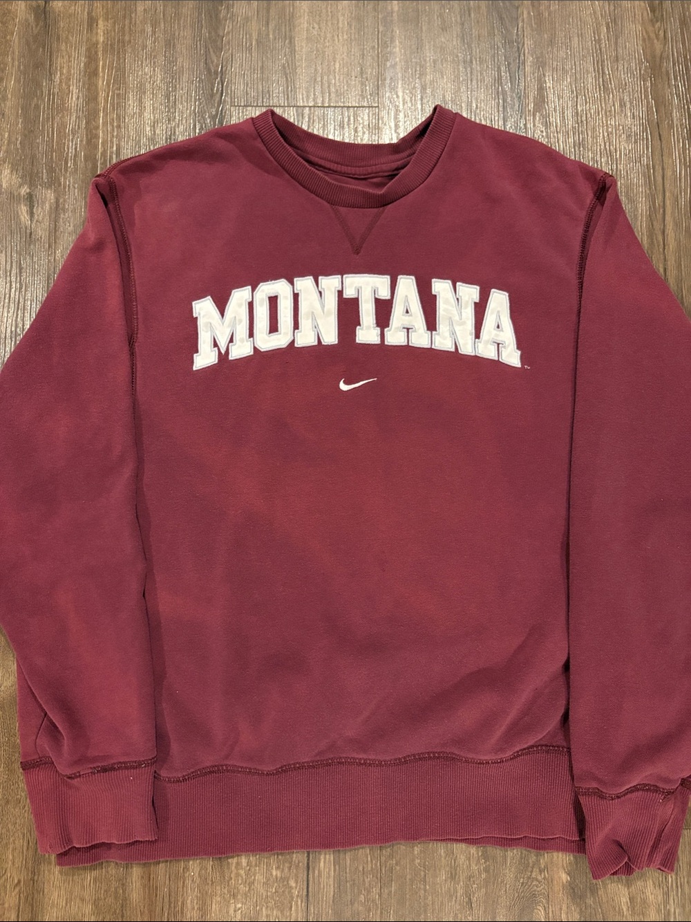Vintage Nike University of Montana men’s medium oversized crewneck